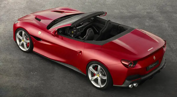 Noleggio ferrari per cerimonia a Roma